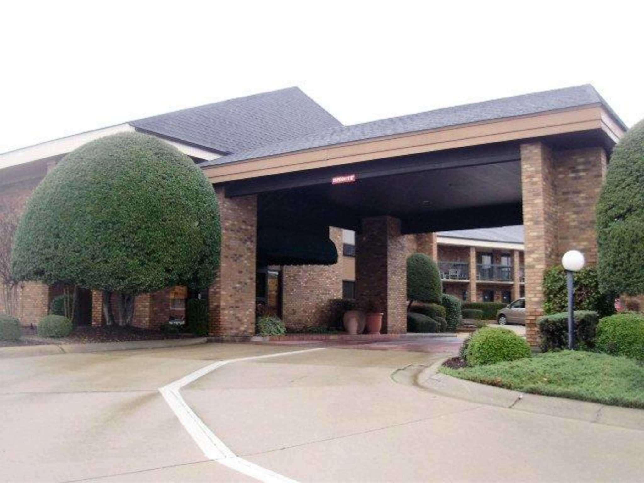 Quality Inn & Suites Searcy I-67 Eksteriør billede